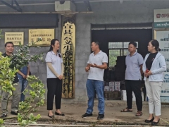 廣西自治區(qū)農(nóng)業(yè)技術(shù)推廣站到來賓開展食用菌生產(chǎn)調(diào)研 ()