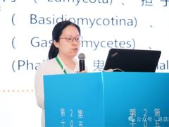 張麗麗：紅托竹蓀新品種選育及設施化栽培 ()